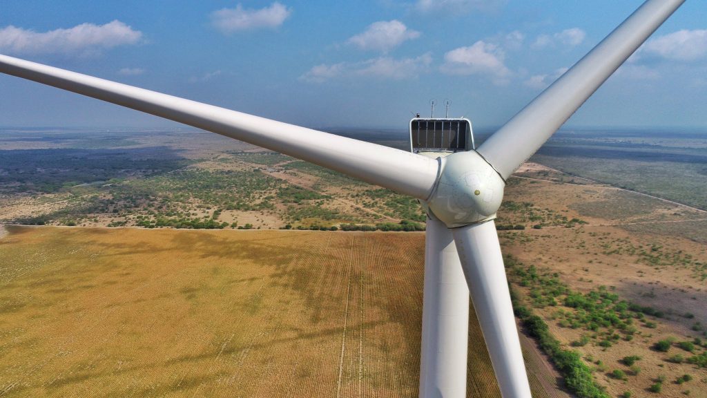 Aerogenerador en el parque eólico Salitrillos